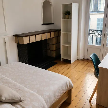 Quarto em Acomodações Particulares Privée En Colocation Centre